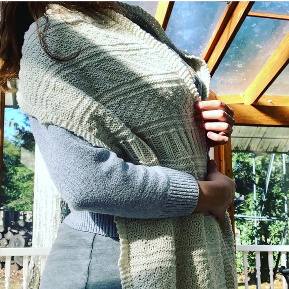 HAND KNIT Knit Fisherman’s Oversized Scarf 100% wool in Antique White - Picture 1 of 5